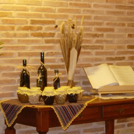 Фермерский дом Angelucci Con E Agri