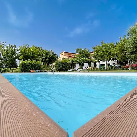 Angelucci Con E Agri Agroturismo *