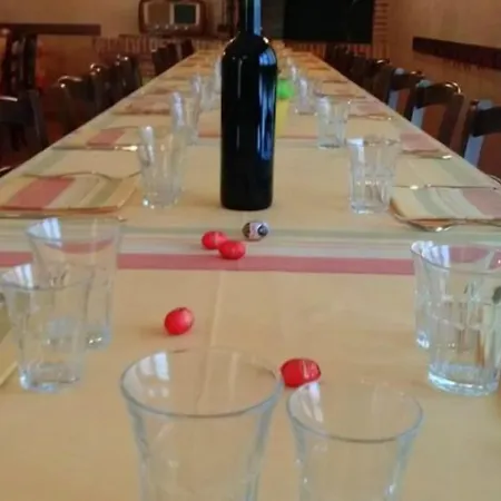 Angelucci Con E Agri Фермерский дом *